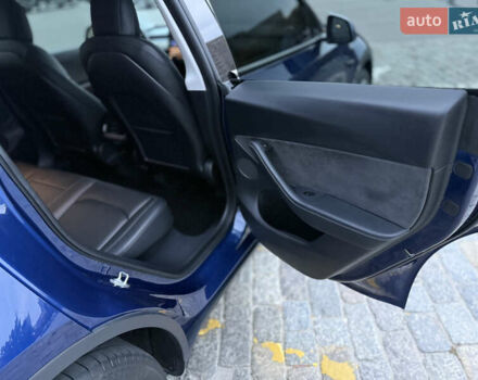 Тесла Model Y 2021 в Харькове на Automoto.ua Синий Тесла Model Y, объемом двигателя 0 л и пробегом 113 тыс. км за 21200 $, фото 52 на Automoto.ua