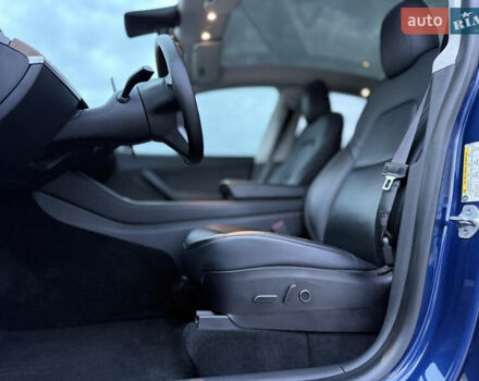 Тесла Model Y 2021 в Харькове на Automoto.ua Синий Тесла Model Y, объемом двигателя 0 л и пробегом 113 тыс. км за 21200 $, фото 36 на Automoto.ua