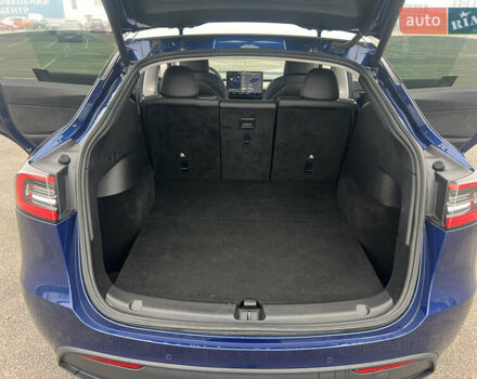 Синий Тесла Model Y, объемом двигателя 0 л и пробегом 125 тыс. км за 25997 $, фото 8 на Automoto.ua