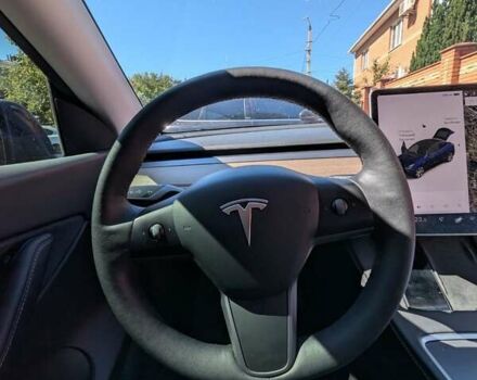 Синій Тесла Model Y, об'ємом двигуна 0 л та пробігом 84 тис. км за 28500 $, фото 4 на Automoto.ua