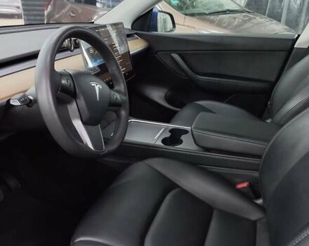 Синий Тесла Model Y, объемом двигателя 0 л и пробегом 91 тыс. км за 25850 $, фото 19 на Automoto.ua