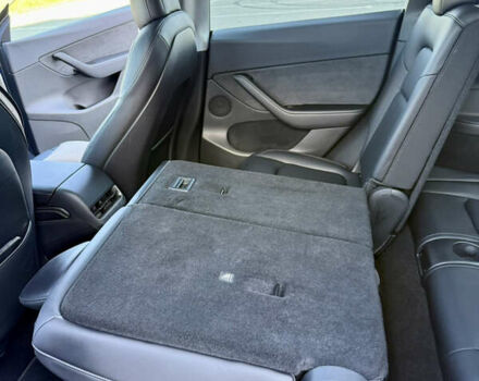 Синий Тесла Model Y, объемом двигателя 0 л и пробегом 48 тыс. км за 27500 $, фото 17 на Automoto.ua