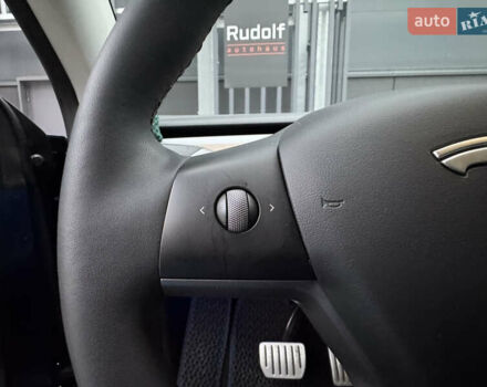 Синий Тесла Model Y, объемом двигателя 0 л и пробегом 88 тыс. км за 31990 $, фото 43 на Automoto.ua