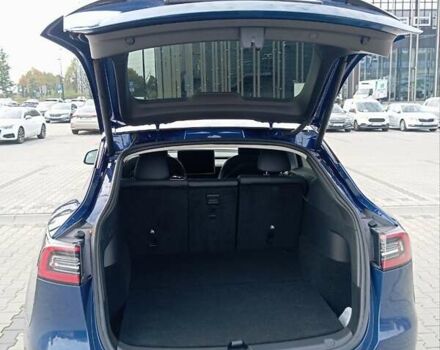 Синій Тесла Model Y, об'ємом двигуна 0 л та пробігом 51 тис. км за 25999 $, фото 10 на Automoto.ua