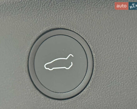 Синий Тесла Model Y, объемом двигателя 0 л и пробегом 88 тыс. км за 31990 $, фото 22 на Automoto.ua