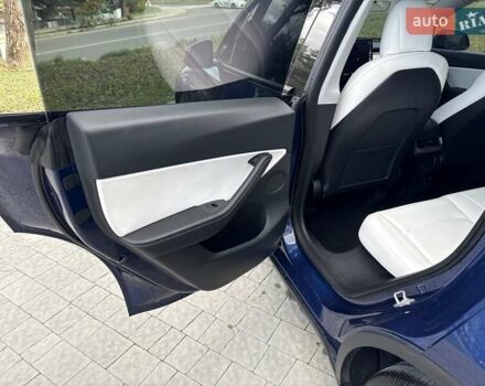 Синій Тесла Model Y, об'ємом двигуна 0 л та пробігом 88 тис. км за 22999 $, фото 37 на Automoto.ua