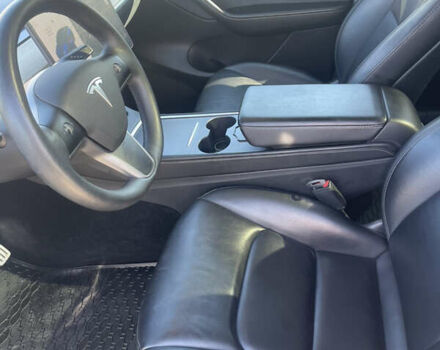 Синий Тесла Model Y, объемом двигателя 0 л и пробегом 127 тыс. км за 24700 $, фото 14 на Automoto.ua