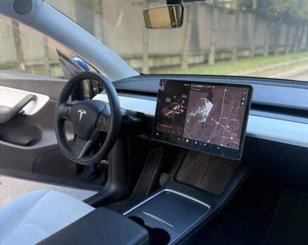 Синий Тесла Model Y, объемом двигателя 0 л и пробегом 97 тыс. км за 26500 $, фото 27 на Automoto.ua