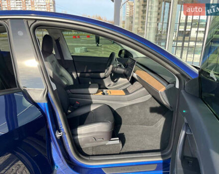 Синий Тесла Model Y, объемом двигателя 0 л и пробегом 35 тыс. км за 30100 $, фото 18 на Automoto.ua