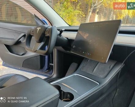 Синий Тесла Model Y, объемом двигателя 0 л и пробегом 58 тыс. км за 24000 $, фото 7 на Automoto.ua