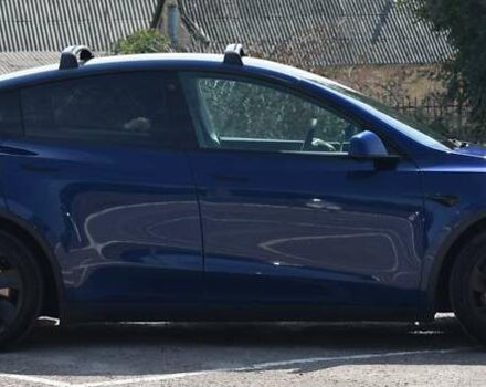 Синий Тесла Model Y, объемом двигателя 0 л и пробегом 81 тыс. км за 25499 $, фото 6 на Automoto.ua
