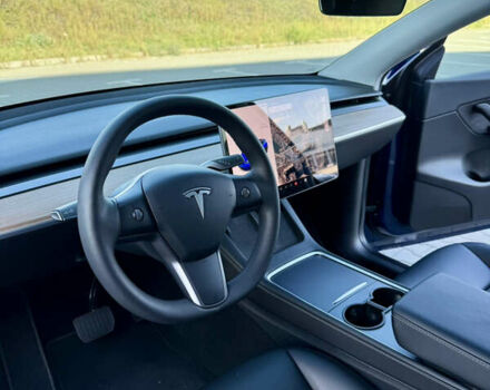 Синий Тесла Model Y, объемом двигателя 0 л и пробегом 48 тыс. км за 27500 $, фото 8 на Automoto.ua