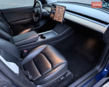 Тесла Model Y 2021 в Харькове на Automoto.ua Синий Тесла Model Y, объемом двигателя 0 л и пробегом 113 тыс. км за 21200 $, фото 44 на Automoto.ua