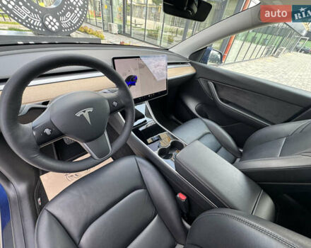 Синий Тесла Model Y, объемом двигателя 0 л и пробегом 83 тыс. км за 24999 $, фото 20 на Automoto.ua