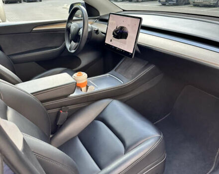 Синий Тесла Model Y, объемом двигателя 0 л и пробегом 27 тыс. км за 29500 $, фото 2 на Automoto.ua