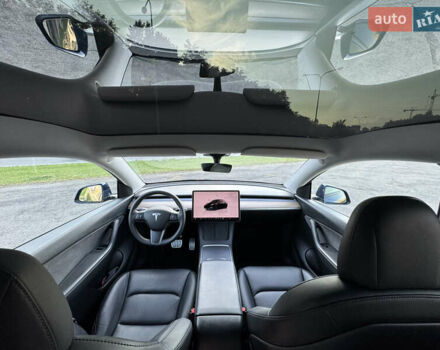 Синий Тесла Model Y, объемом двигателя 0 л и пробегом 61 тыс. км за 23800 $, фото 15 на Automoto.ua