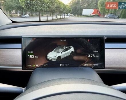 Синій Тесла Model Y, об'ємом двигуна 0 л та пробігом 58 тис. км за 27800 $, фото 37 на Automoto.ua