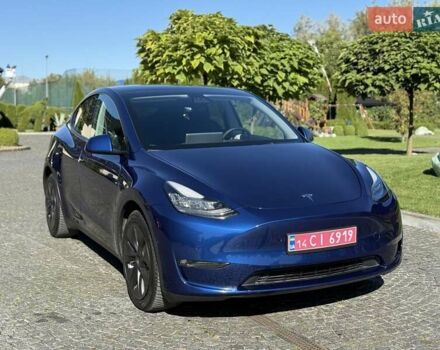 Синий Тесла Model Y, объемом двигателя 0 л и пробегом 80 тыс. км за 25300 $, фото 2 на Automoto.ua