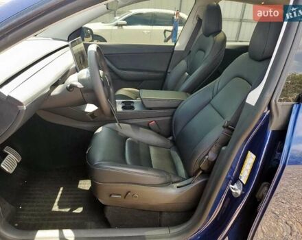Синий Тесла Model Y, объемом двигателя 0 л и пробегом 81 тыс. км за 10500 $, фото 6 на Automoto.ua