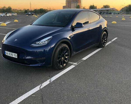 Синий Тесла Model Y, объемом двигателя 0 л и пробегом 46 тыс. км за 27000 $, фото 1 на Automoto.ua