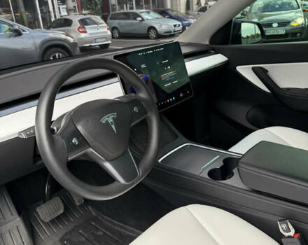 Синій Тесла Model Y, об'ємом двигуна 0 л та пробігом 75 тис. км за 25500 $, фото 15 на Automoto.ua