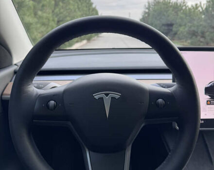 Синий Тесла Model Y, объемом двигателя 0 л и пробегом 52 тыс. км за 30900 $, фото 20 на Automoto.ua