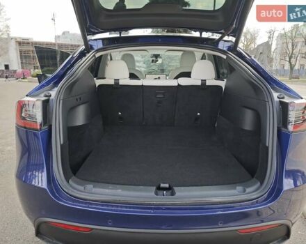 Синий Тесла Model Y, объемом двигателя 0 л и пробегом 38 тыс. км за 29300 $, фото 19 на Automoto.ua