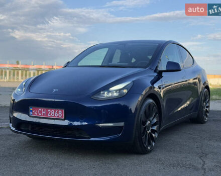 Синий Тесла Model Y, объемом двигателя 0 л и пробегом 61 тыс. км за 23800 $, фото 1 на Automoto.ua