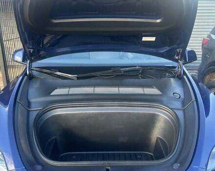Синий Тесла Model Y, объемом двигателя 0 л и пробегом 93 тыс. км за 25500 $, фото 9 на Automoto.ua