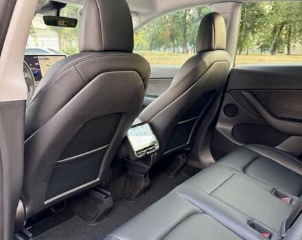 Синій Тесла Model Y, об'ємом двигуна 0 л та пробігом 58 тис. км за 27800 $, фото 25 на Automoto.ua
