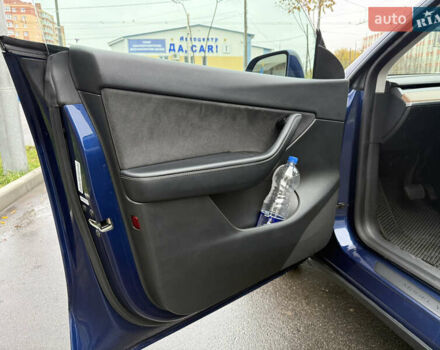 Синий Тесла Model Y, объемом двигателя 0 л и пробегом 120 тыс. км за 24500 $, фото 12 на Automoto.ua