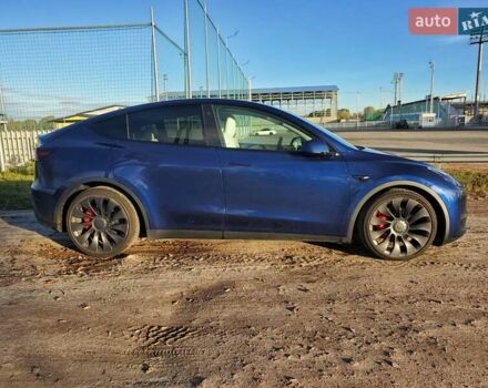 Синий Тесла Model Y, объемом двигателя 0 л и пробегом 39 тыс. км за 30000 $, фото 5 на Automoto.ua