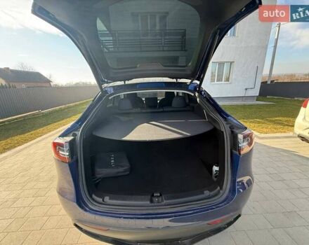 Синий Тесла Model Y, объемом двигателя 0 л и пробегом 80 тыс. км за 27000 $, фото 6 на Automoto.ua