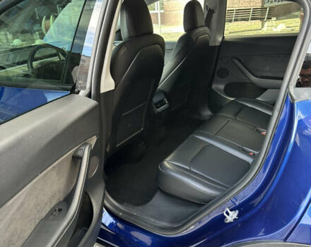 Синий Тесла Model Y, объемом двигателя 0 л и пробегом 27 тыс. км за 29500 $, фото 5 на Automoto.ua