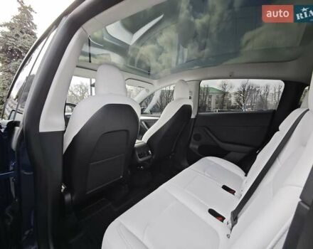 Синий Тесла Model Y, объемом двигателя 0 л и пробегом 38 тыс. км за 29300 $, фото 14 на Automoto.ua