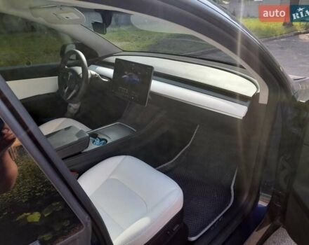 Синий Тесла Model Y, объемом двигателя 0 л и пробегом 44 тыс. км за 28000 $, фото 11 на Automoto.ua