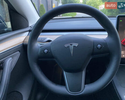 Тесла Model Y 2022 в Киеве на Automoto.ua Синий Тесла Model Y, объемом двигателя 0 л и пробегом 54 тыс. км за 26600 $, фото 25 на Automoto.ua