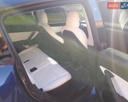 Синий Тесла Model Y, объемом двигателя 0 л и пробегом 44 тыс. км за 28000 $, фото 10 на Automoto.ua