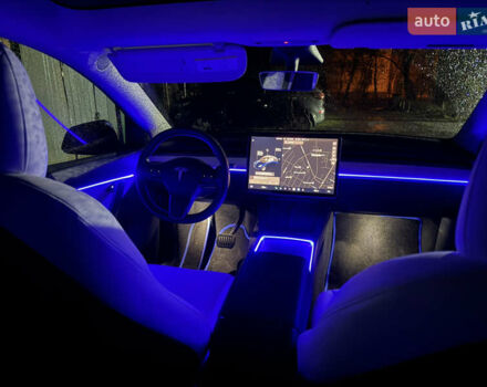 Синий Тесла Model Y, объемом двигателя 0 л и пробегом 149 тыс. км за 21900 $, фото 8 на Automoto.ua