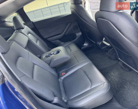 Синий Тесла Model Y, объемом двигателя 0 л и пробегом 50 тыс. км за 26999 $, фото 25 на Automoto.ua
