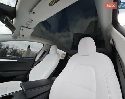 Синий Тесла Model Y, объемом двигателя 0 л и пробегом 38 тыс. км за 29300 $, фото 11 на Automoto.ua