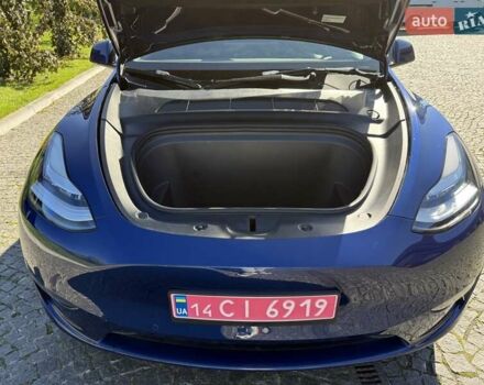 Синий Тесла Model Y, объемом двигателя 0 л и пробегом 80 тыс. км за 25300 $, фото 112 на Automoto.ua