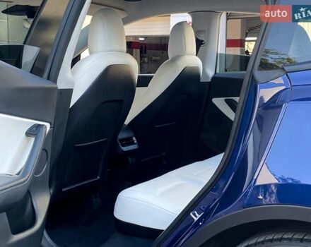 Синий Тесла Model Y, объемом двигателя 0 л и пробегом 92 тыс. км за 31999 $, фото 14 на Automoto.ua