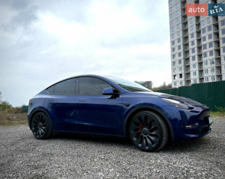 Синий Тесла Model Y, объемом двигателя 0 л и пробегом 38 тыс. км за 28900 $, фото 1 на Automoto.ua