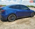 Синий Тесла Model Y, объемом двигателя 0 л и пробегом 81 тыс. км за 10500 $, фото 2 на Automoto.ua