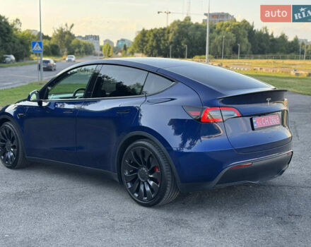 Синий Тесла Model Y, объемом двигателя 0 л и пробегом 61 тыс. км за 23800 $, фото 4 на Automoto.ua