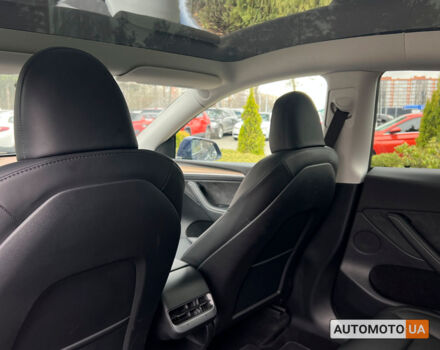 Синий Тесла Model Y, объемом двигателя 82 л и пробегом 17 тыс. км за 34600 $, фото 12 на Automoto.ua