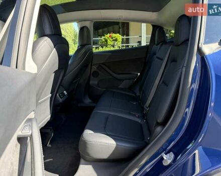 Синий Тесла Model Y, объемом двигателя 0 л и пробегом 80 тыс. км за 25300 $, фото 81 на Automoto.ua