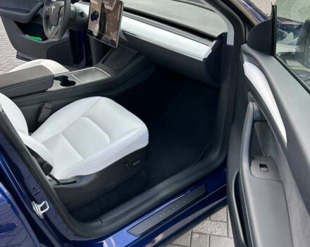 Синий Тесла Model Y, объемом двигателя 0 л и пробегом 65 тыс. км за 26500 $, фото 16 на Automoto.ua