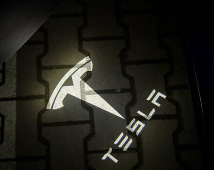 Синій Тесла Model Y, об'ємом двигуна 0 л та пробігом 68 тис. км за 25700 $, фото 42 на Automoto.ua